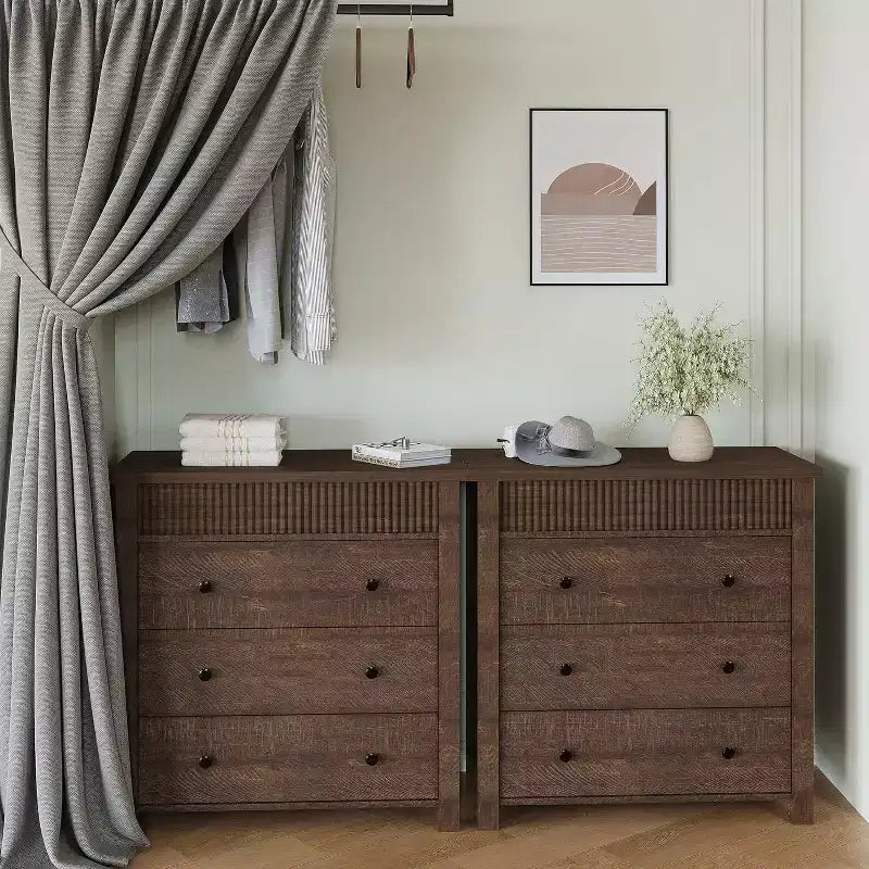 Commode Moderne en Noyer à 3 Tiroirs, Commode Canelée de 80 cm de Large, Armoire de Rangement en Bois pour Chambre à Coucher, Chambre d'Enfant, Couloir, Salon