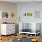Commode 3 tiroirs pour chambre de bébé, pieds blanc et chêne rouge, finition non toxique sans danger pour les bébés avec dispositif anti-basculement, commode de rangement 86 cm pour chambre d'enfant
